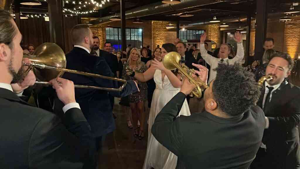 DRS Music | David Rothstein Music | Chicago wedding band | Chicago wedding bands | Chicago wedding Music | Best Chicago Wedding Band | Chicago Wedding Bands